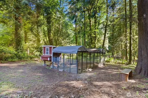14677 Sivertson Road NE Bainbridge Island WA 98110