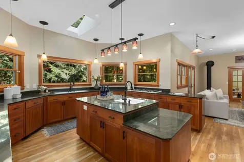 14677 Sivertson Road NE Bainbridge Island WA 98110