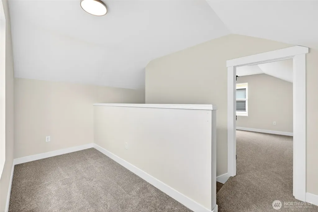 18328 113th Avenue E Puyallup WA 98374