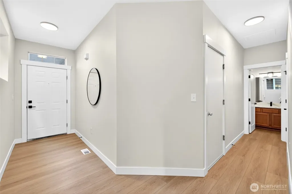 18328 113th Avenue E Puyallup WA 98374