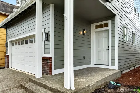 18328 113th Avenue E Puyallup WA 98374