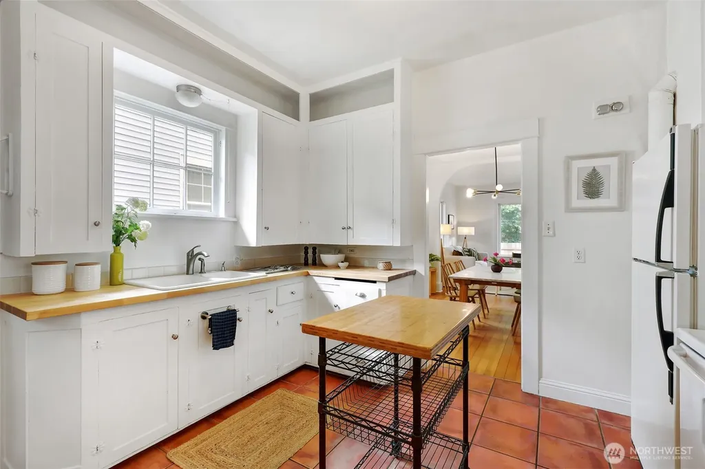 1117 N 84th Street Seattle WA 98103