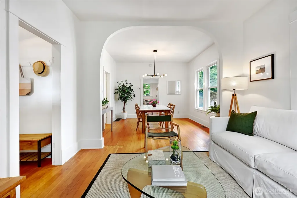 1117 N 84th Street Seattle WA 98103