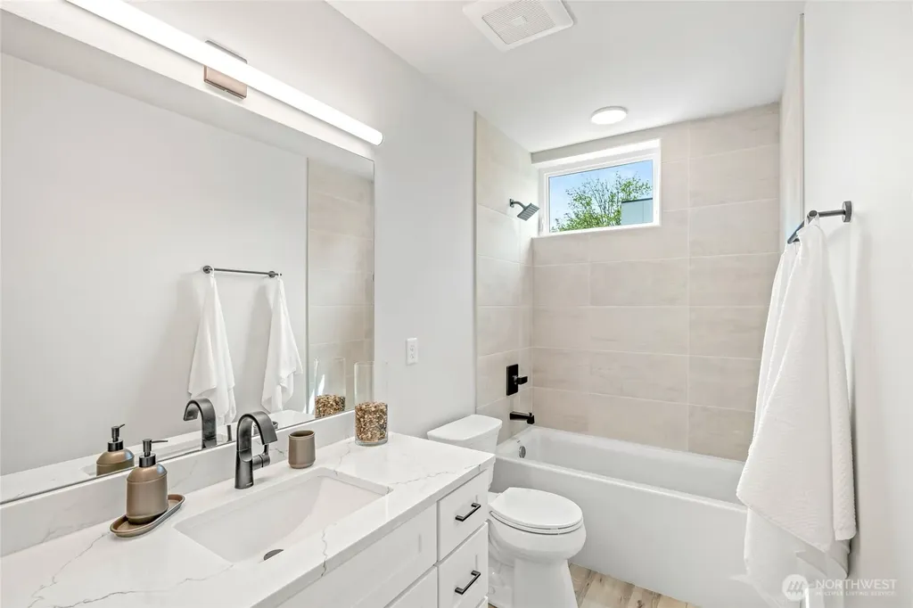 12225 Roseberg Avenue S Seattle WA 98168