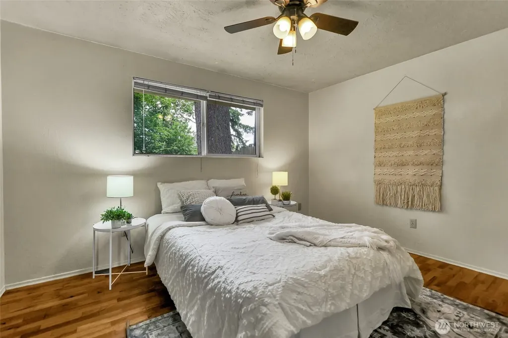 7836 3rd Avenue SE Olympia WA 98503