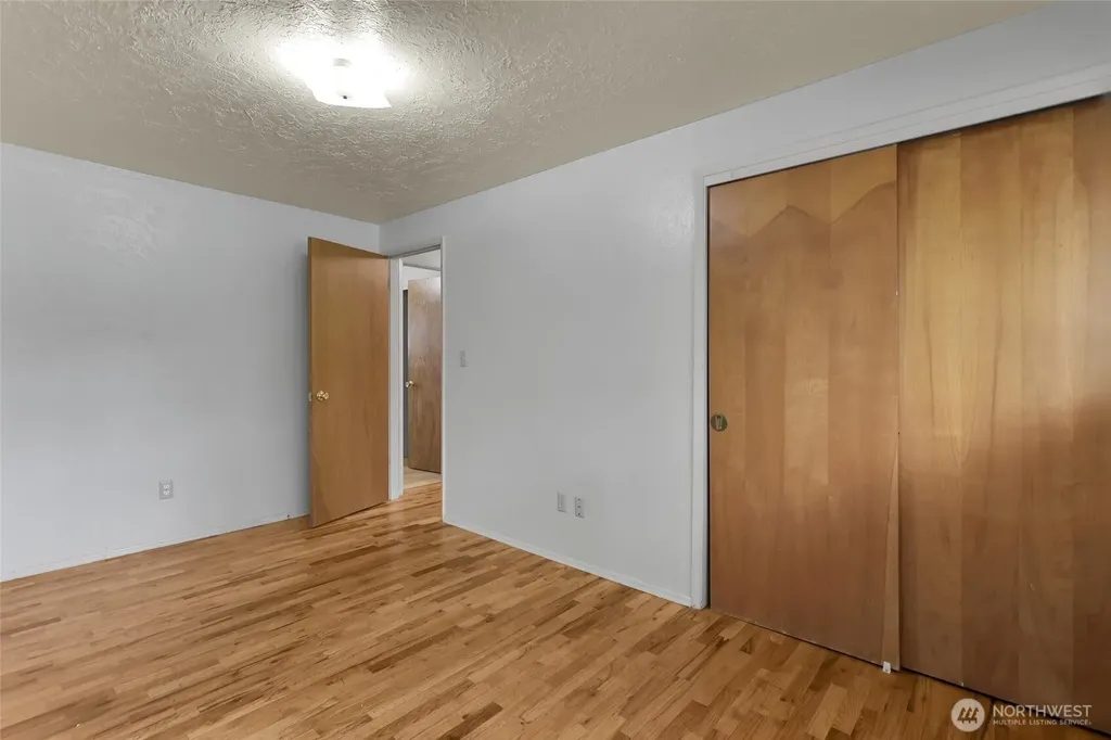 7836 3rd Avenue SE Olympia WA 98503