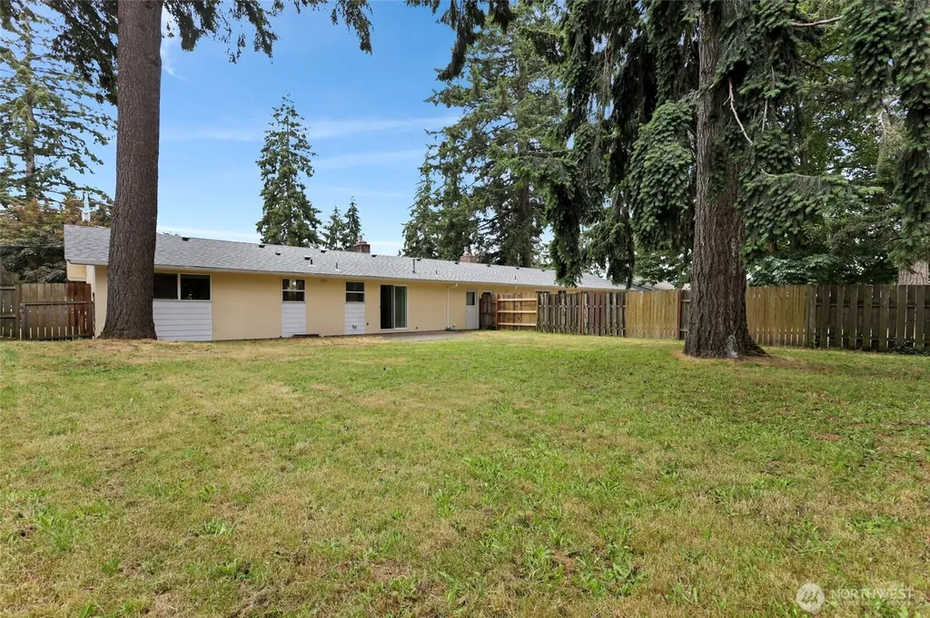 7836 3rd Avenue SE Olympia WA 98503