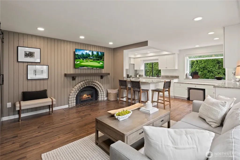 1824 180th Avenue NE Bellevue WA 98008