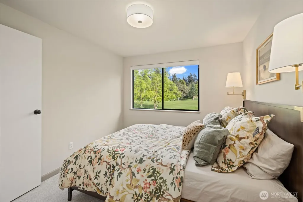 1824 180th Avenue NE Bellevue WA 98008