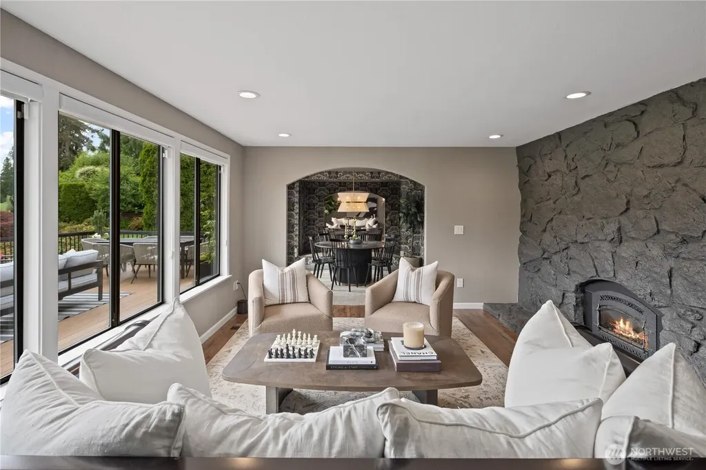 1824 180th Avenue NE Bellevue WA 98008