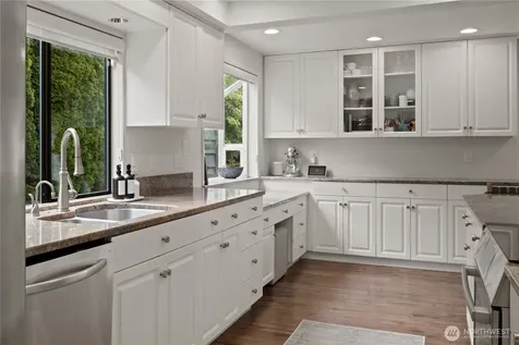 1824 180th Avenue NE Bellevue WA 98008