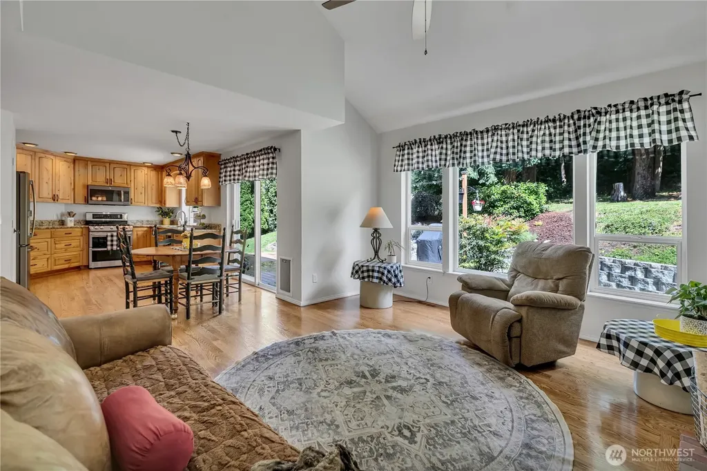 13013 109th Street Ct E Puyallup WA 98374