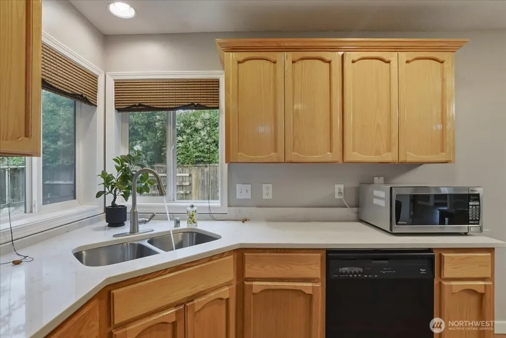 1109 SE 182nd Avenue Vancouver WA 98683