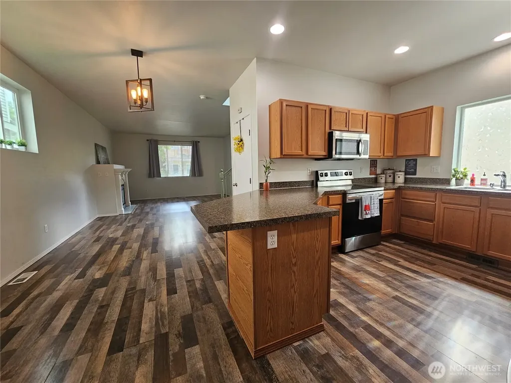 8712 Oslo Lane NE Lacey WA 98506