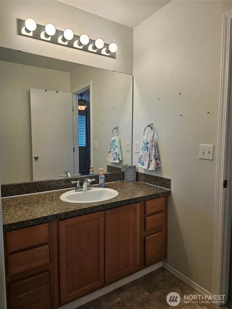 8712 Oslo Lane NE Lacey WA 98506