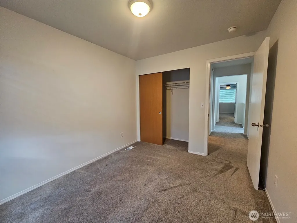 8712 Oslo Lane NE Lacey WA 98506