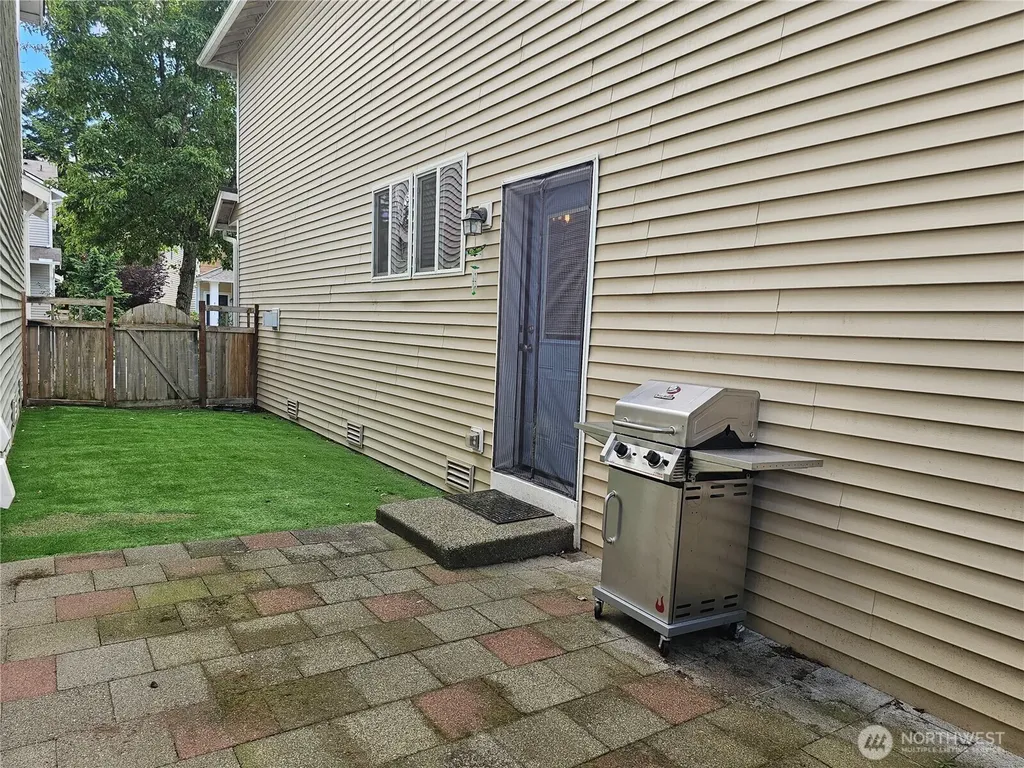 8712 Oslo Lane NE Lacey WA 98506