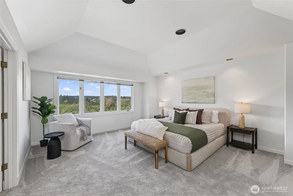 8762 Paisley Drive NE Seattle WA 98115