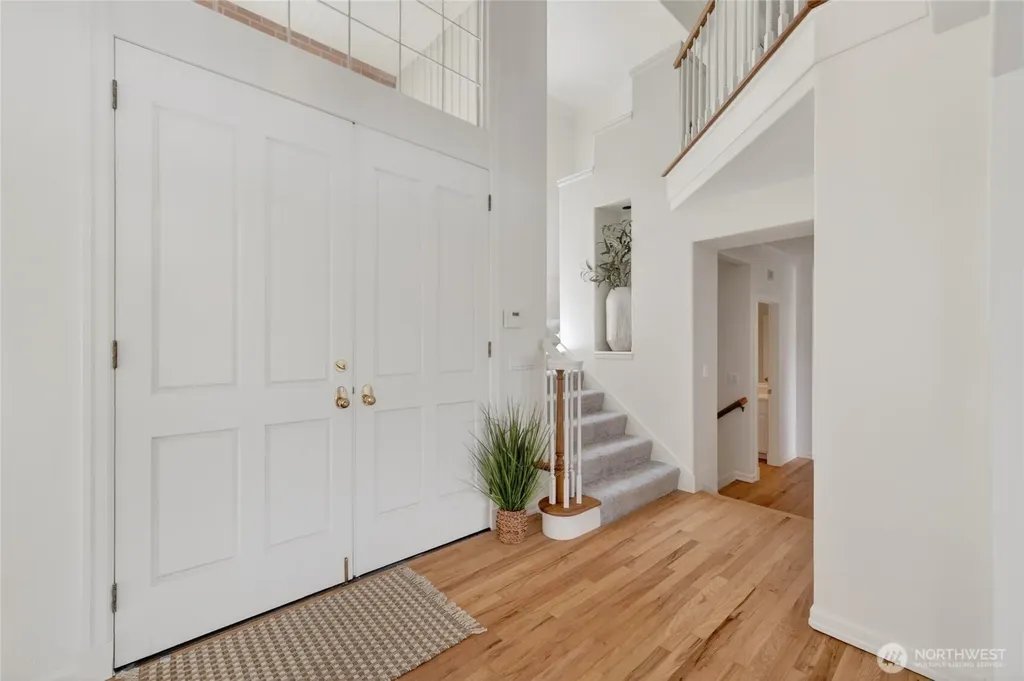 8762 Paisley Drive NE Seattle WA 98115