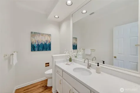 8762 Paisley Drive NE Seattle WA 98115
