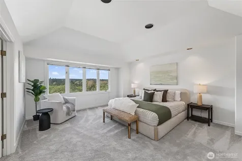 8762 Paisley Drive NE Seattle WA 98115