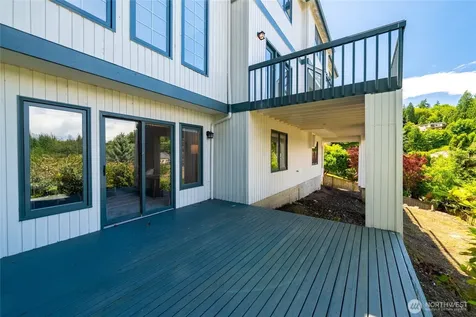 8762 Paisley Drive NE Seattle WA 98115