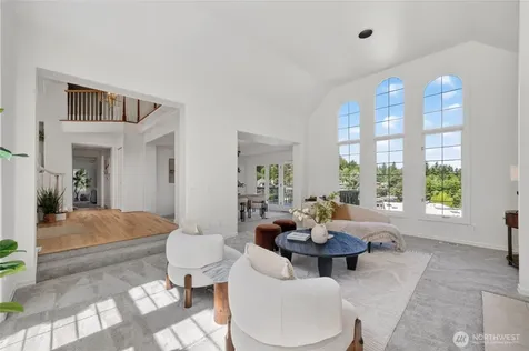 8762 Paisley Drive NE Seattle WA 98115