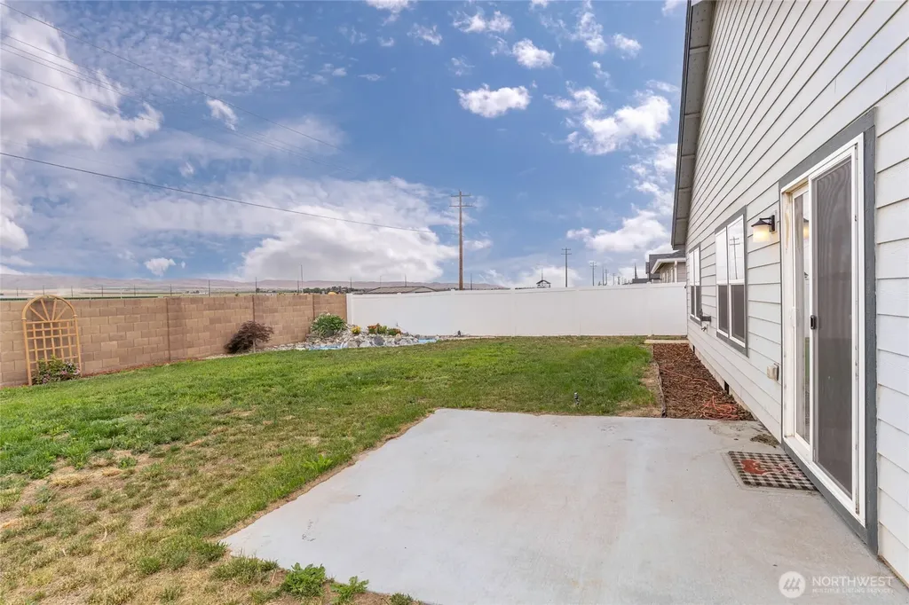725 L St NE Quincy WA 98848