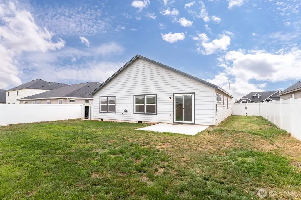 725 L St NE Quincy WA 98848