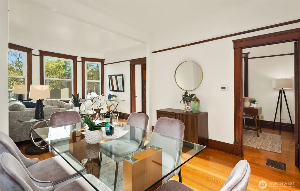 1532 23rd Avenue Seattle WA 98122