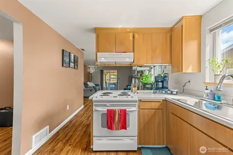 207 S 63rd Street Tacoma WA 98408