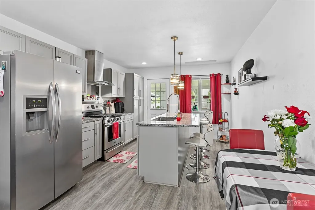 1404 S 2nd Street Mount Vernon WA 98273