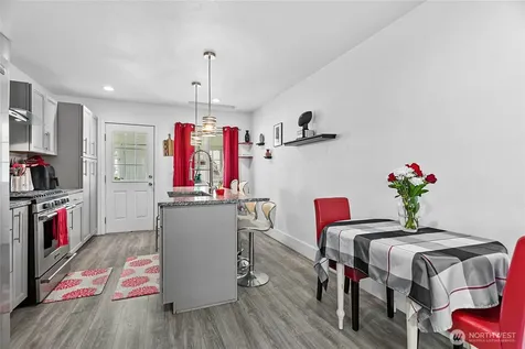 1404 S 2nd Street Mount Vernon WA 98273