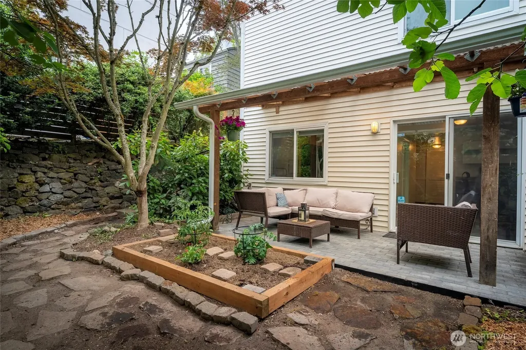 831 19th Avenue S Seattle WA 98144
