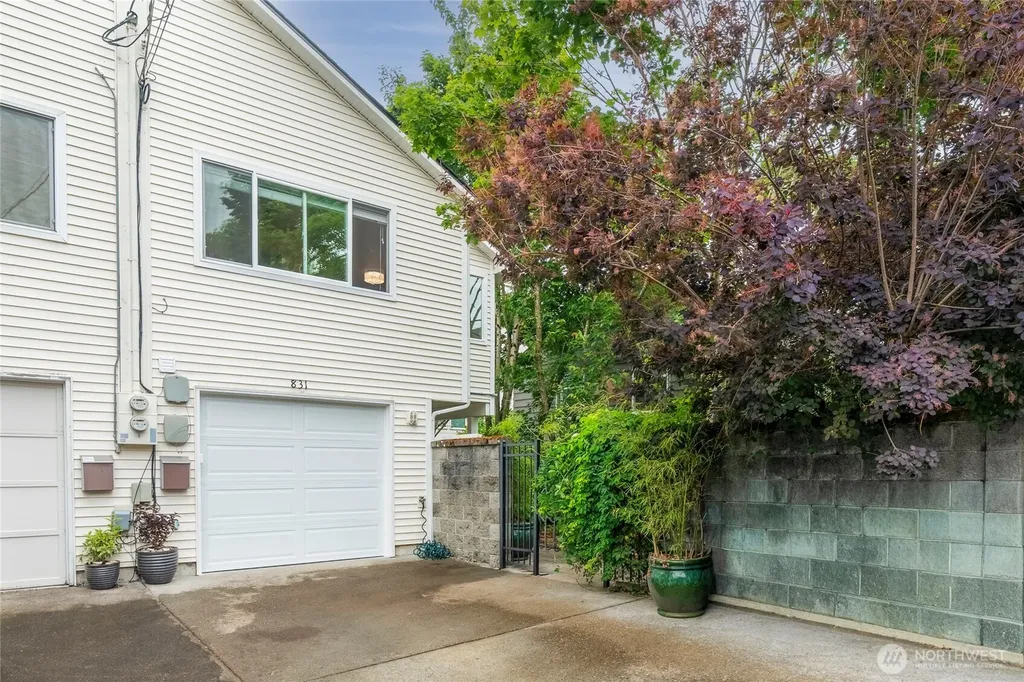 831 19th Avenue S Seattle WA 98144