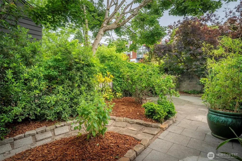 831 19th Avenue S Seattle WA 98144