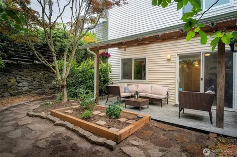 831 19th Avenue S Seattle WA 98144