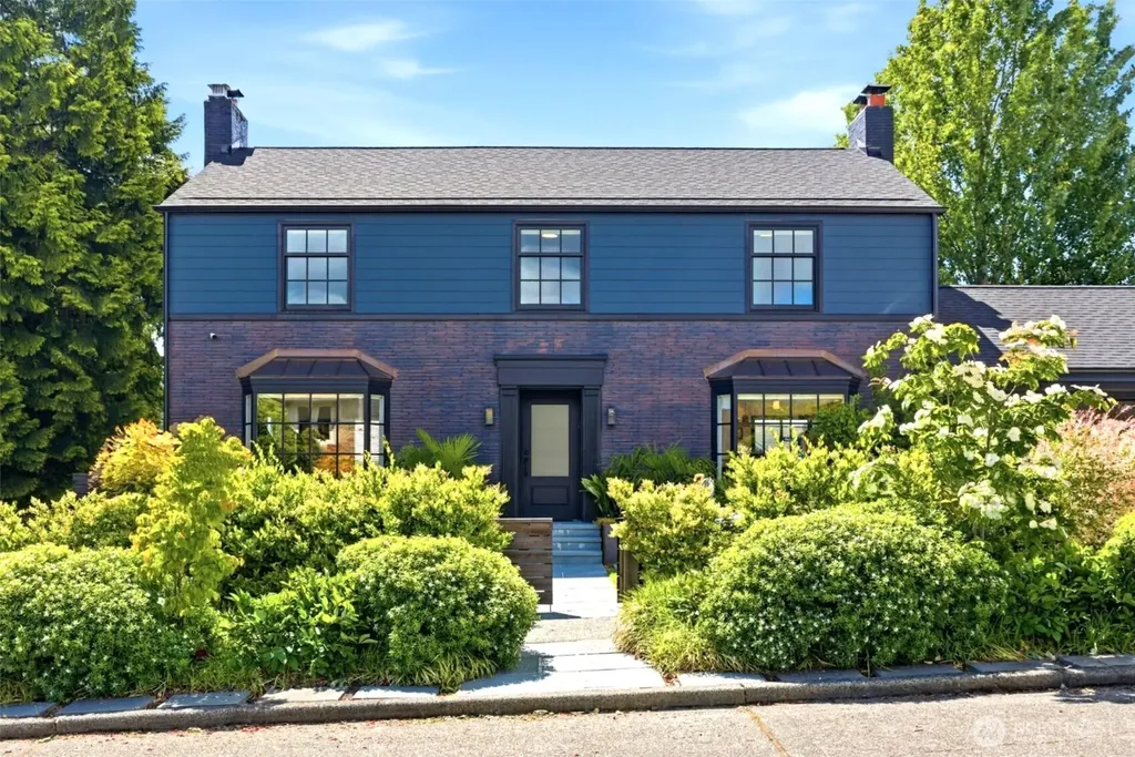 5815 Ann Arbor Avenue NE Seattle WA 98105