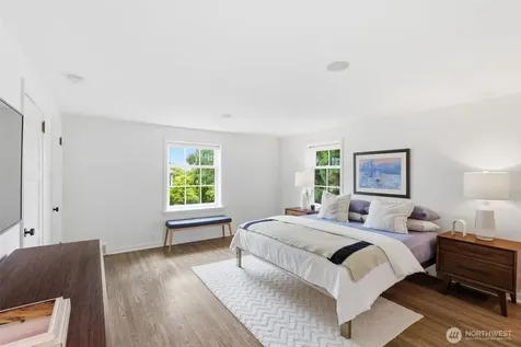 5815 Ann Arbor Avenue NE Seattle WA 98105
