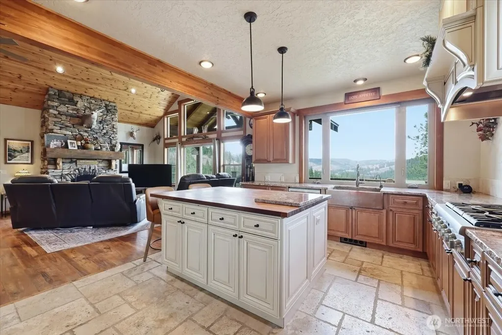 31795 Ringneck Lane East Davenport WA 99122