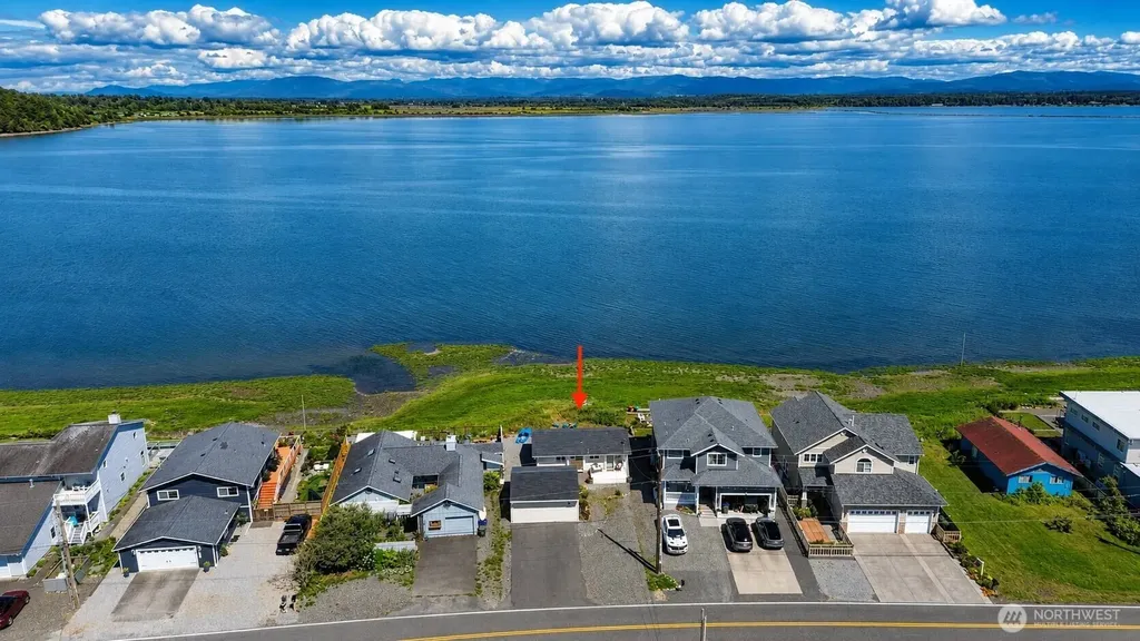 4182 Saltspring Drive Ferndale WA 98248