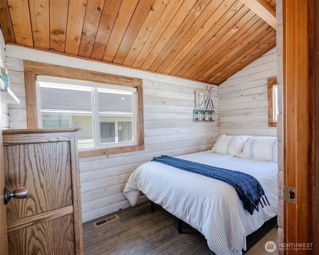 4182 Saltspring Drive Ferndale WA 98248