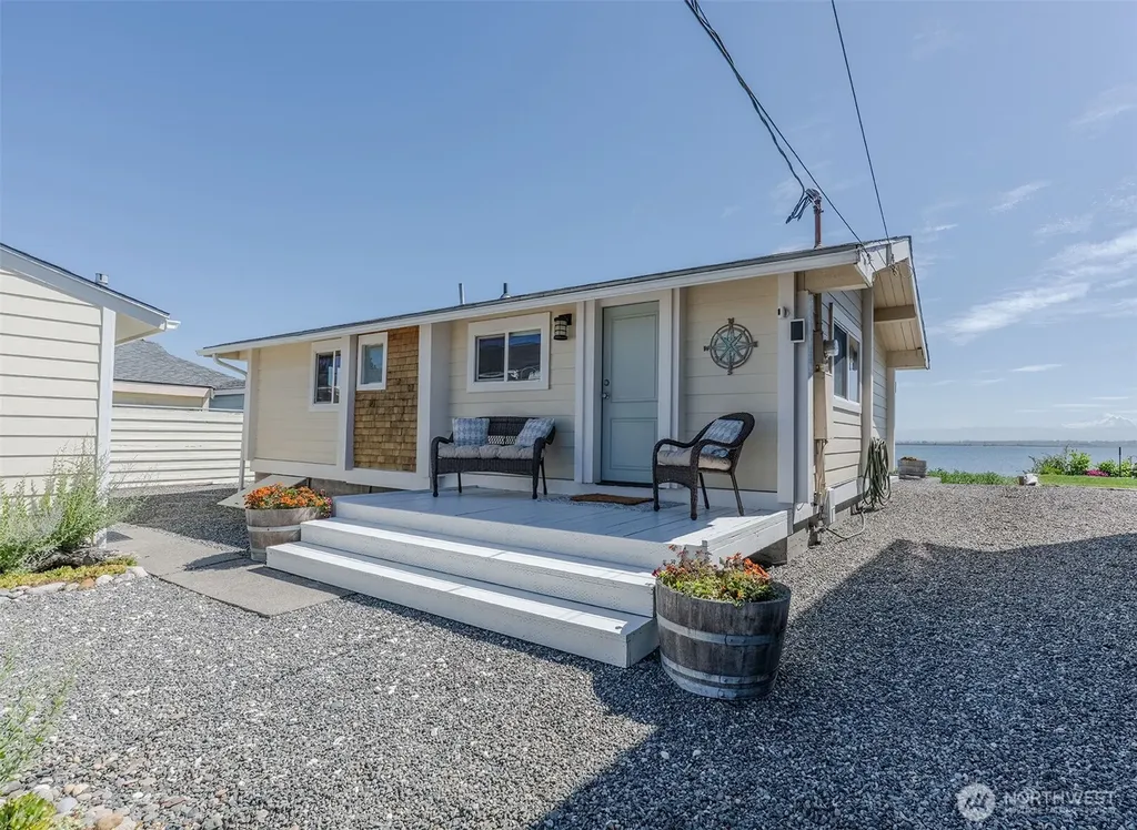 4182 Saltspring Drive Ferndale WA 98248