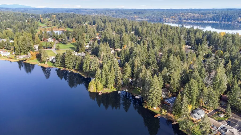 31 E Village View Drive Allyn WA 98524