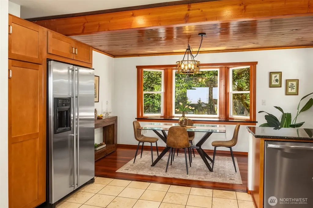 10308 SW 116th Avenue Vashon WA 98070