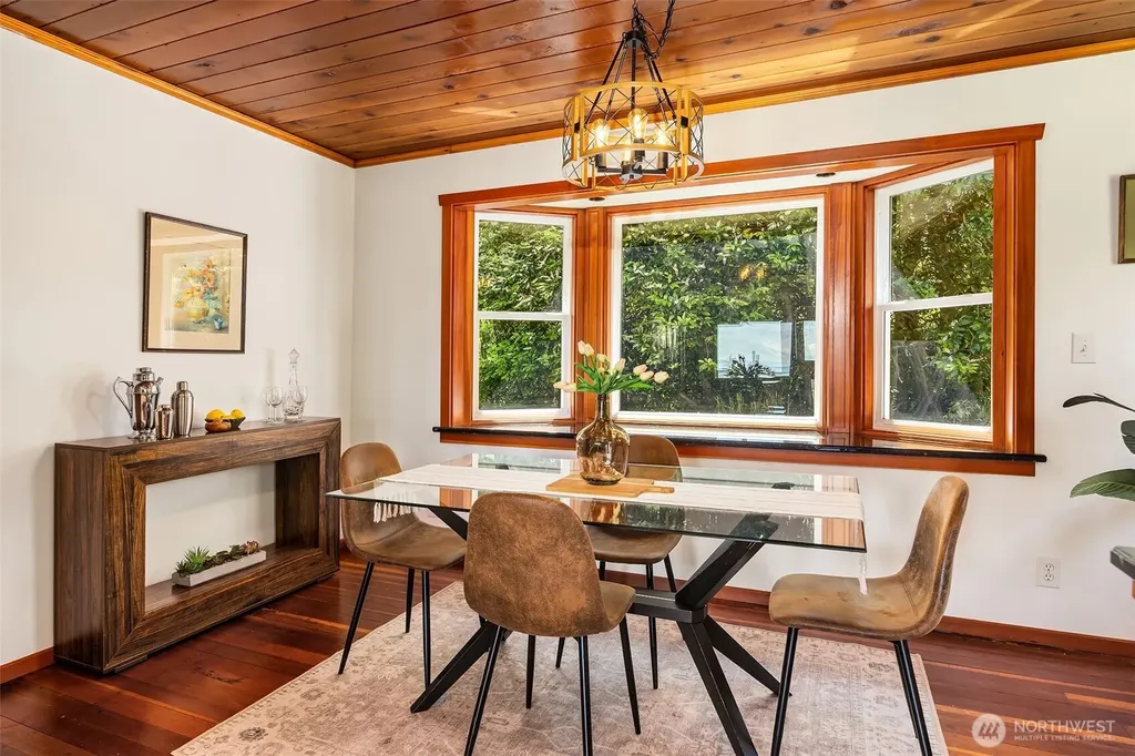 10308 SW 116th Avenue Vashon WA 98070
