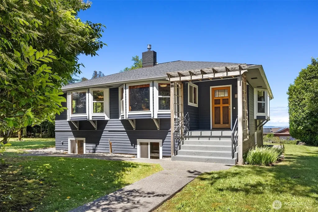 10308 SW 116th Avenue Vashon WA 98070