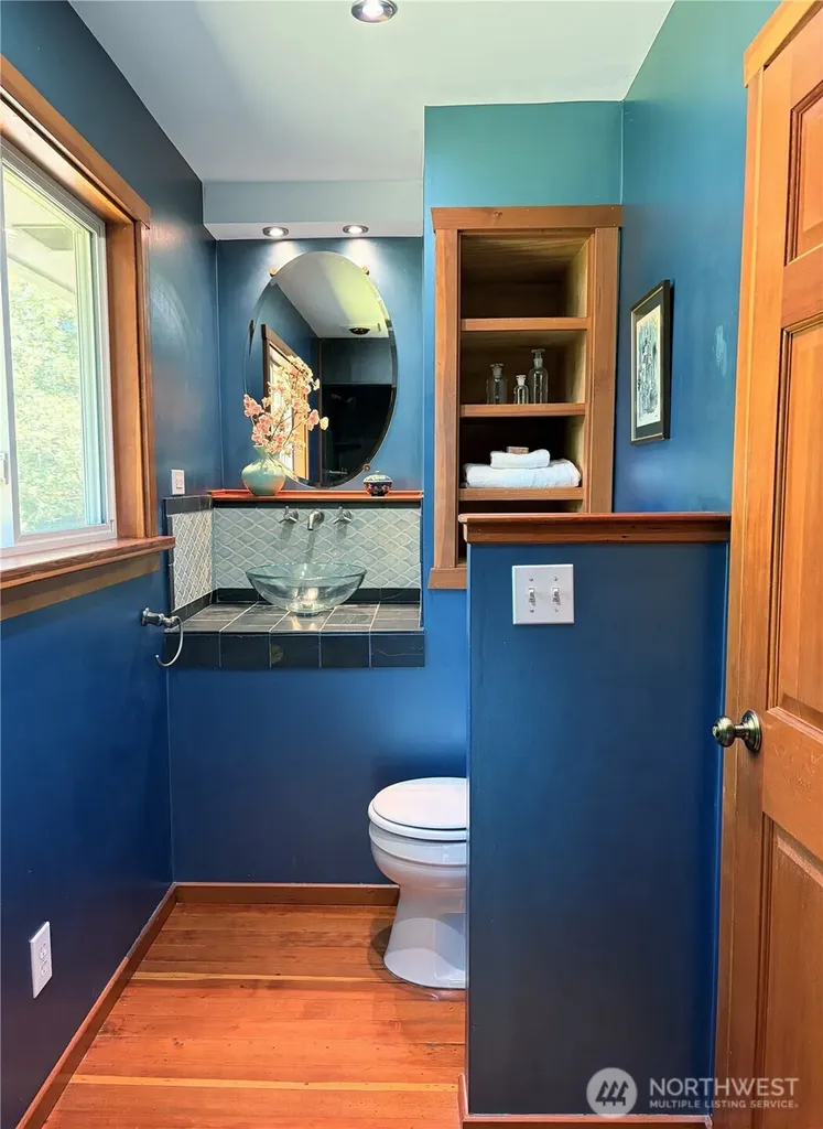10308 SW 116th Avenue Vashon WA 98070