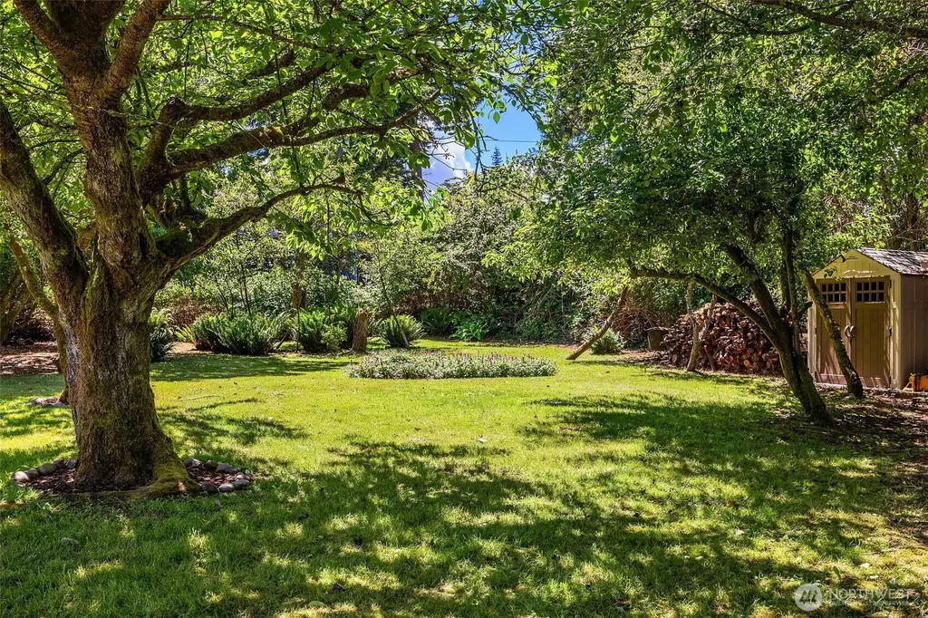 10308 SW 116th Avenue Vashon WA 98070