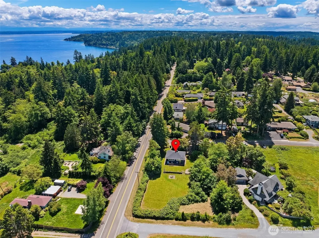 10308 SW 116th Avenue Vashon WA 98070